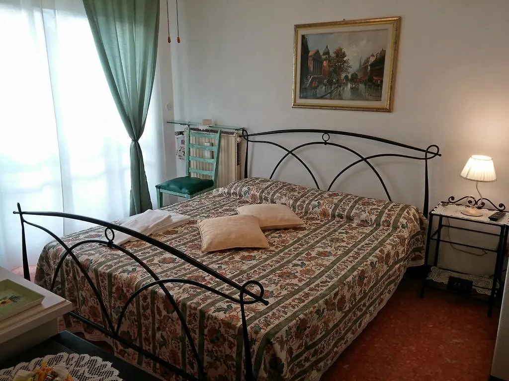 Le Midi Versilia Bed & Breakfast Lido di Camaiore