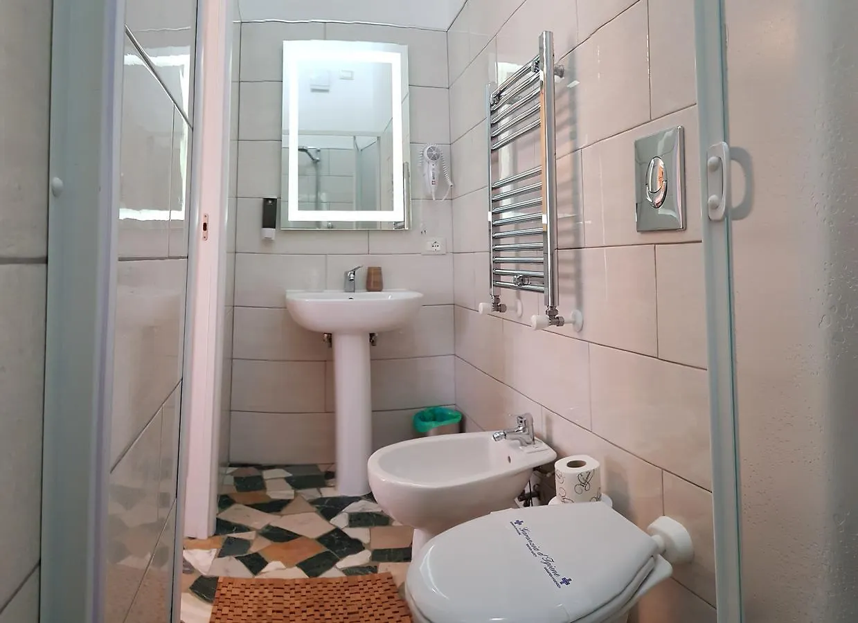 Le Midi Versilia Bed & Breakfast Lido di Camaiore